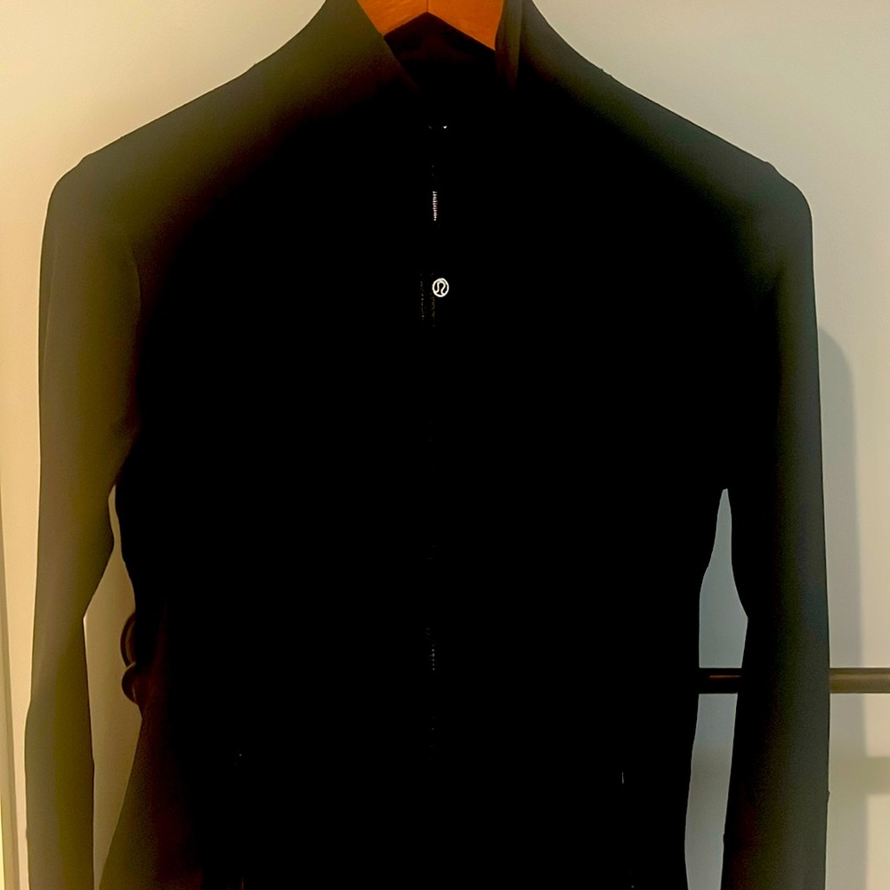 Lululemon black athletic jacket